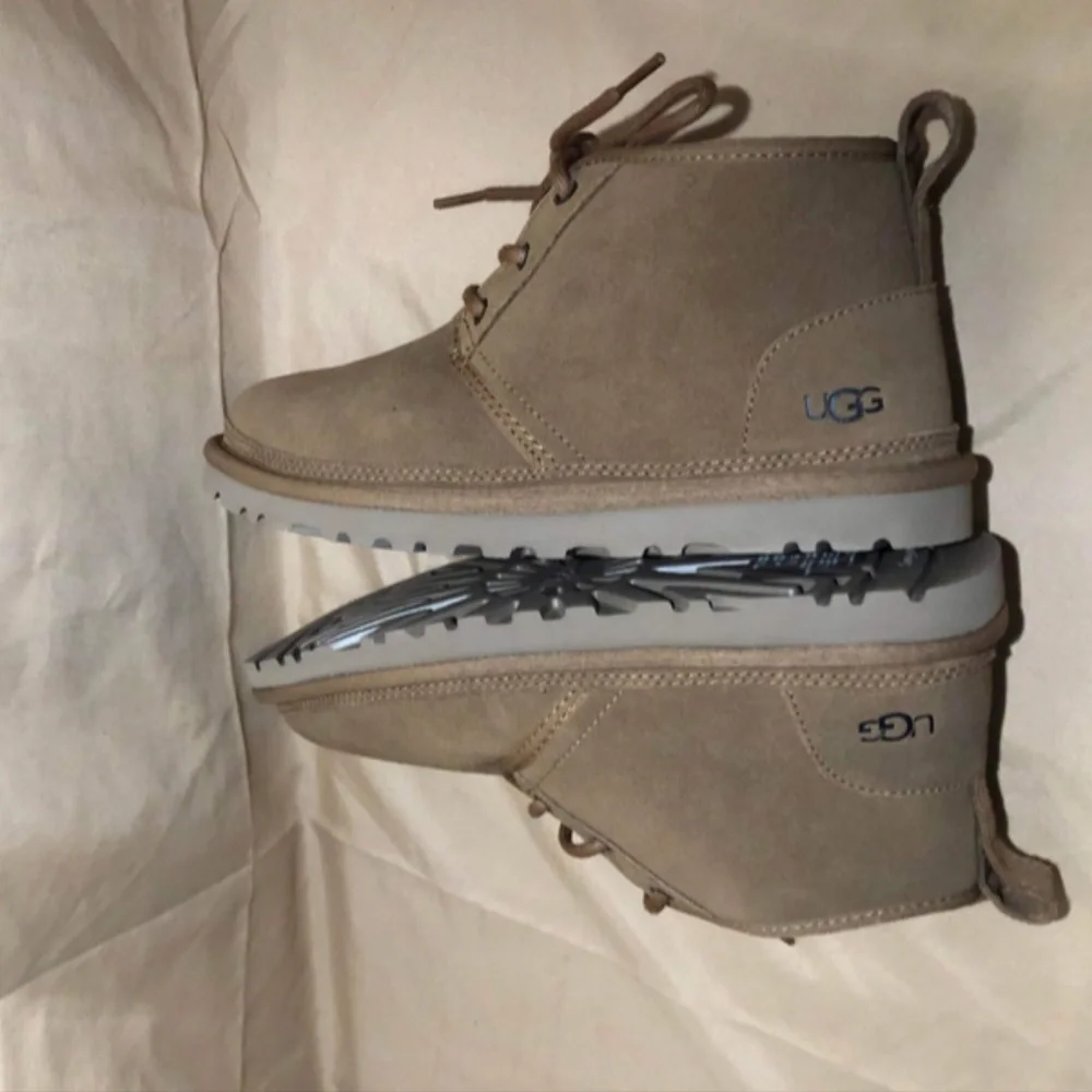 UGG Neumel Women’s Boots In Chestnut